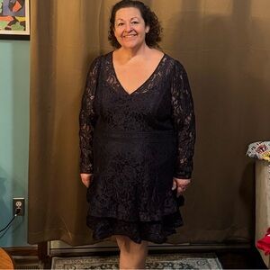 City Chic Navy Lace V-Neck Long Sleeve Tiered Dress